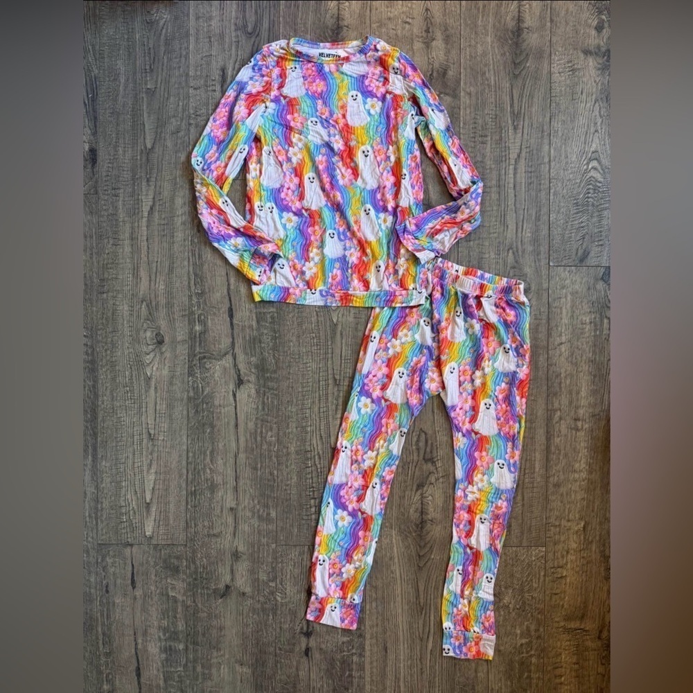 Bunny Knots Velveteen Spooooky Bamboo Girls Jogger Lounge Set- Size 7